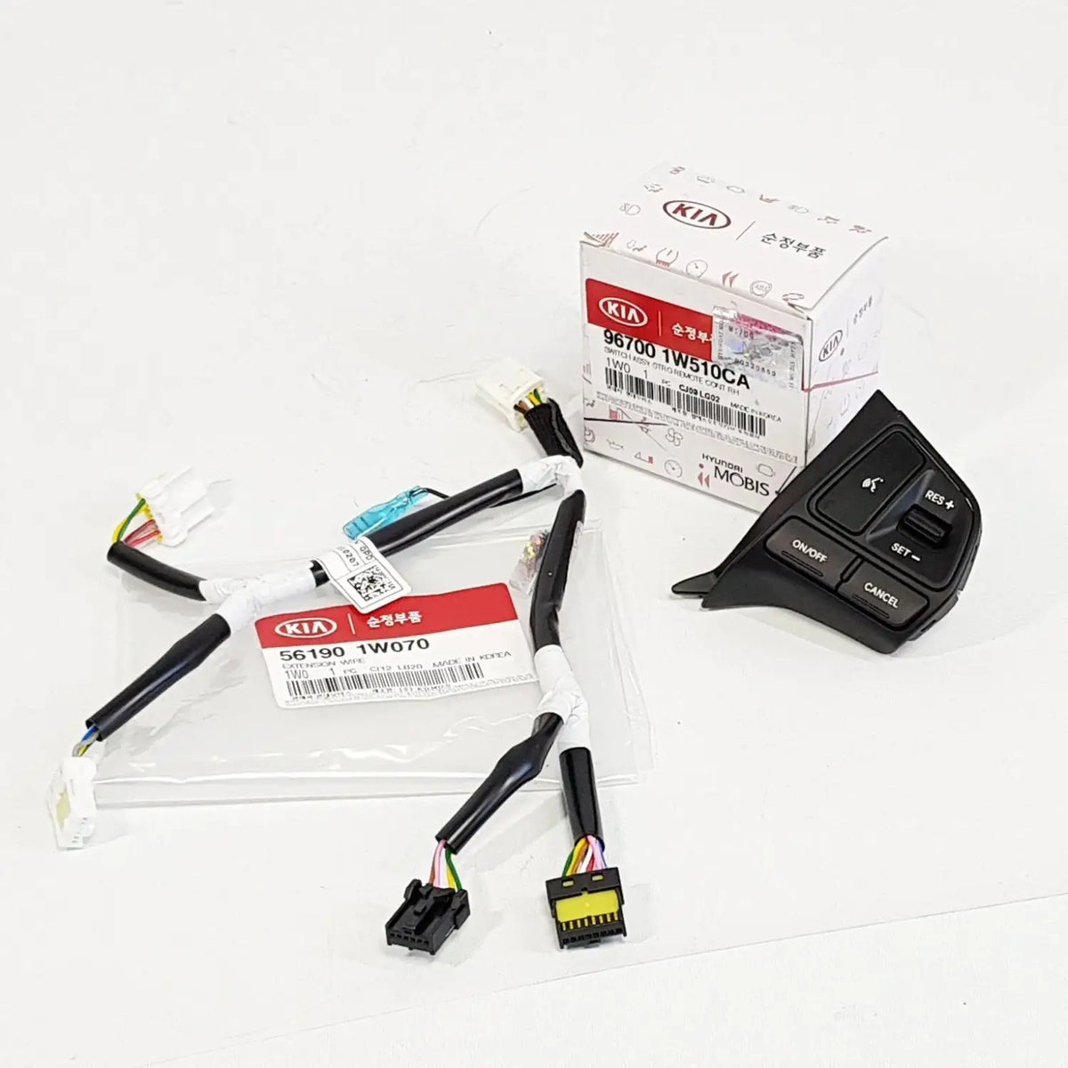 967001W510CA 561901W070 Wheel Remote Switch Right RH + Wire For Kia Rio5 2011-