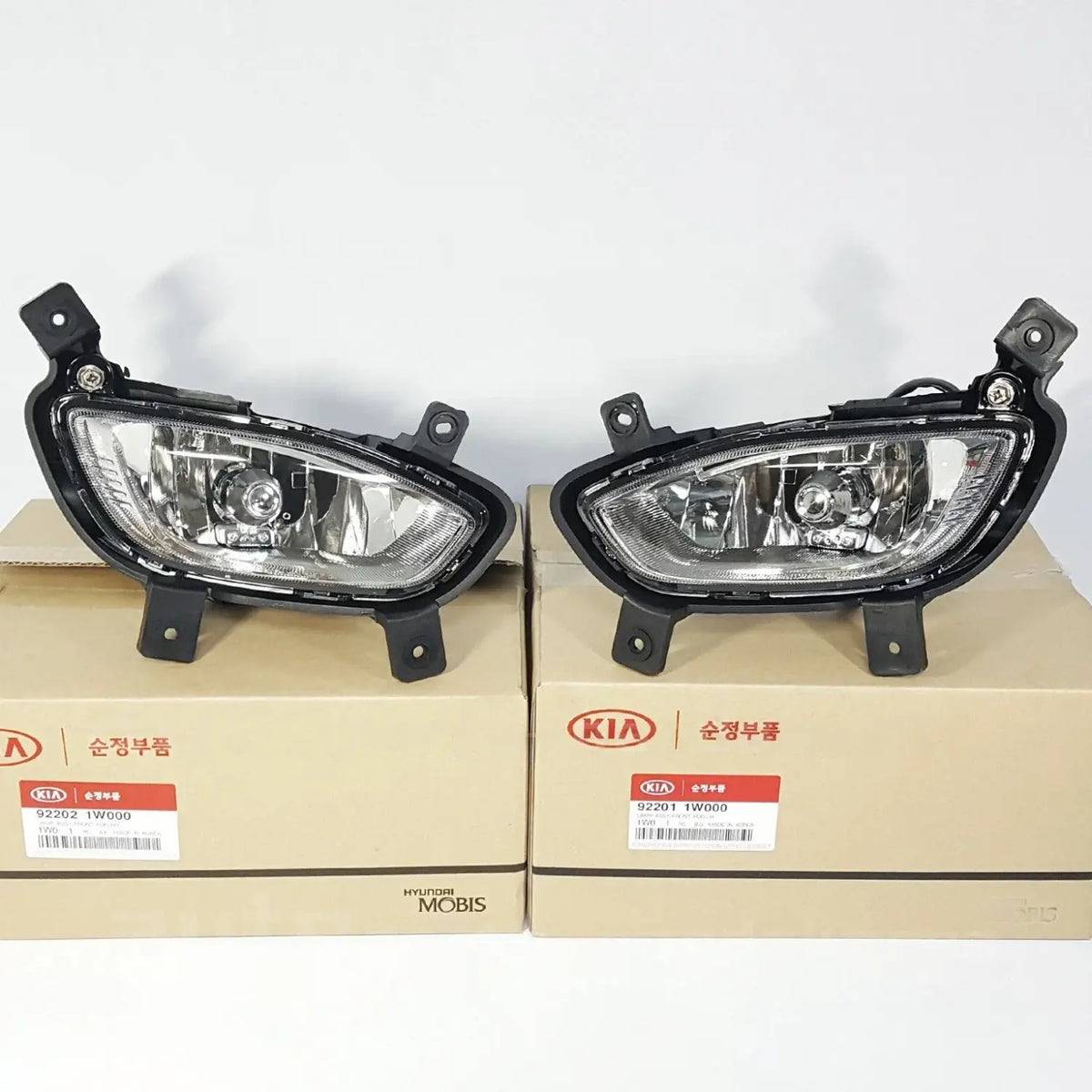 Genuine 922011W000 922021W000 Fog Lamp Front LH RH For Kia Rio Sedan 2012-2015