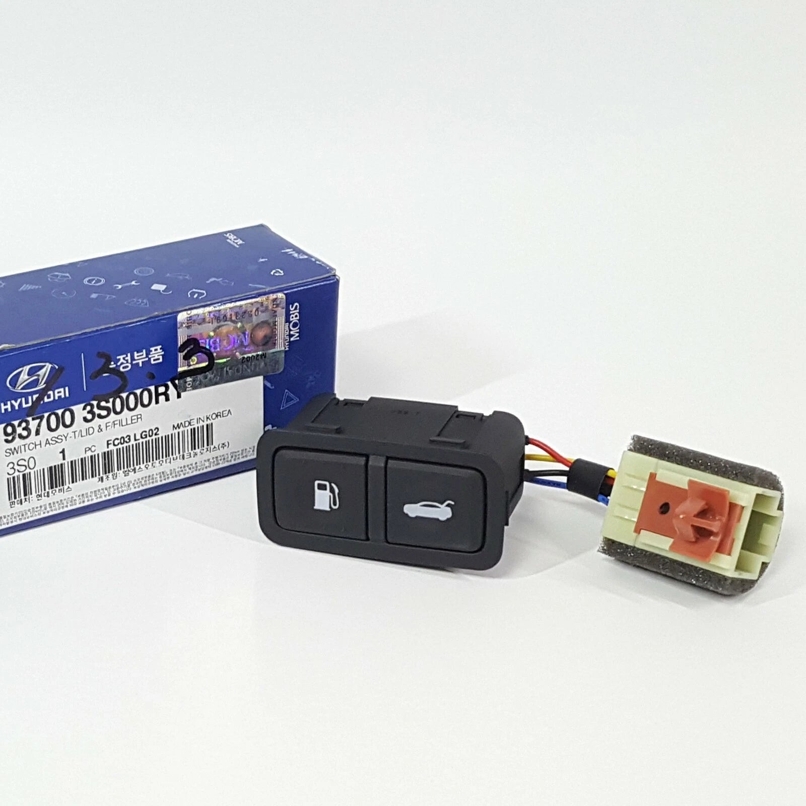937003S000RY Rear Trunk Lid Fuel Filler Switch For Hyundai Sonata YF 2011-2014