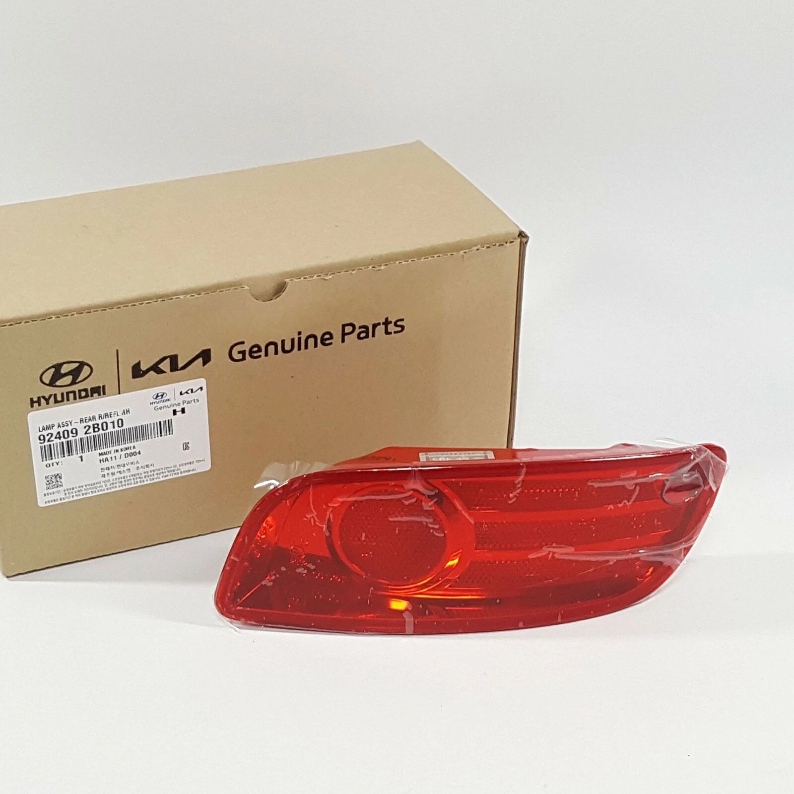 924092B010 Rear Bumper Reflector RH Driver Side For Hyundai Santa Fe 2007-2009