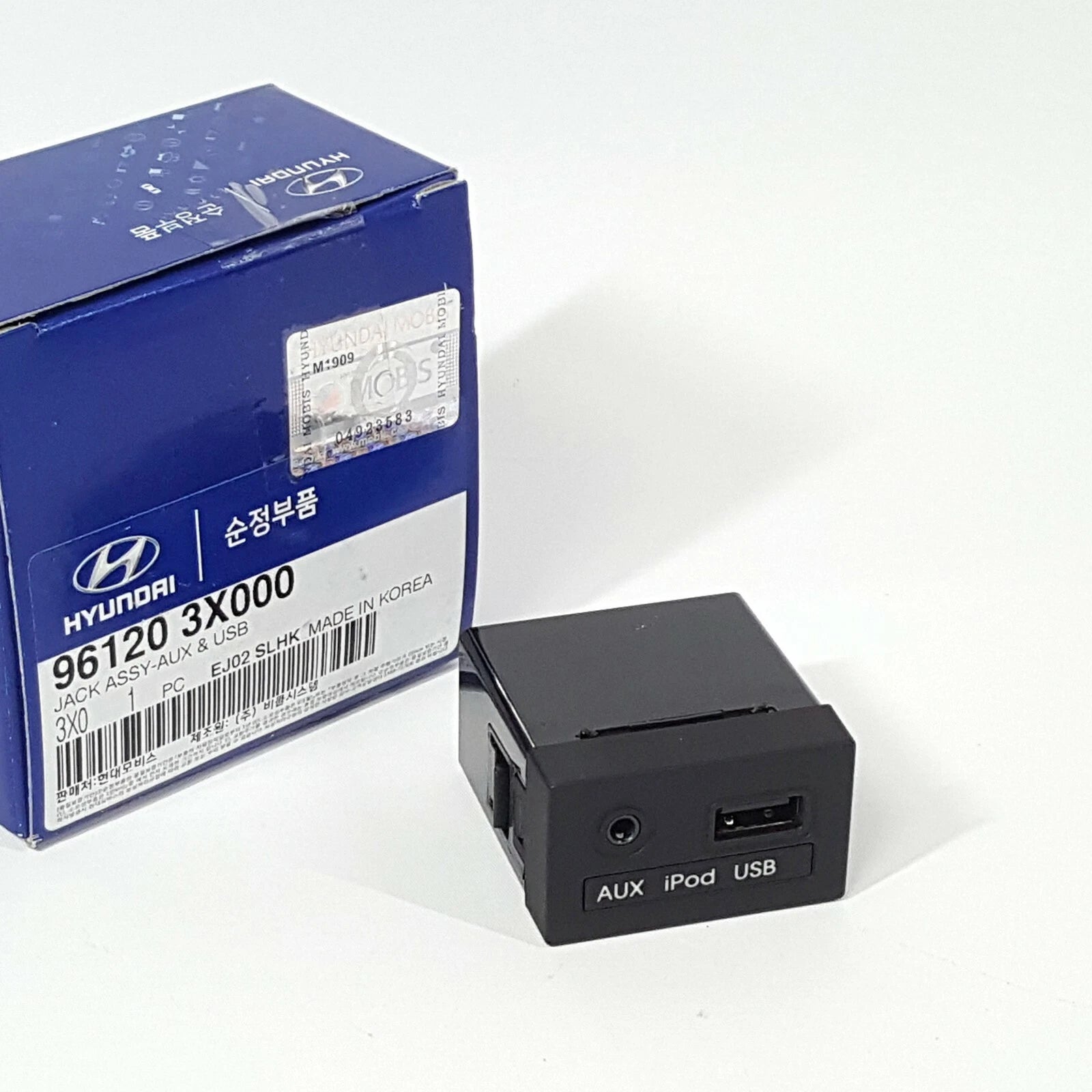 Genuine 961203X000 AUX & USB Jack Assy For Hyundai Elantra 2011-2015