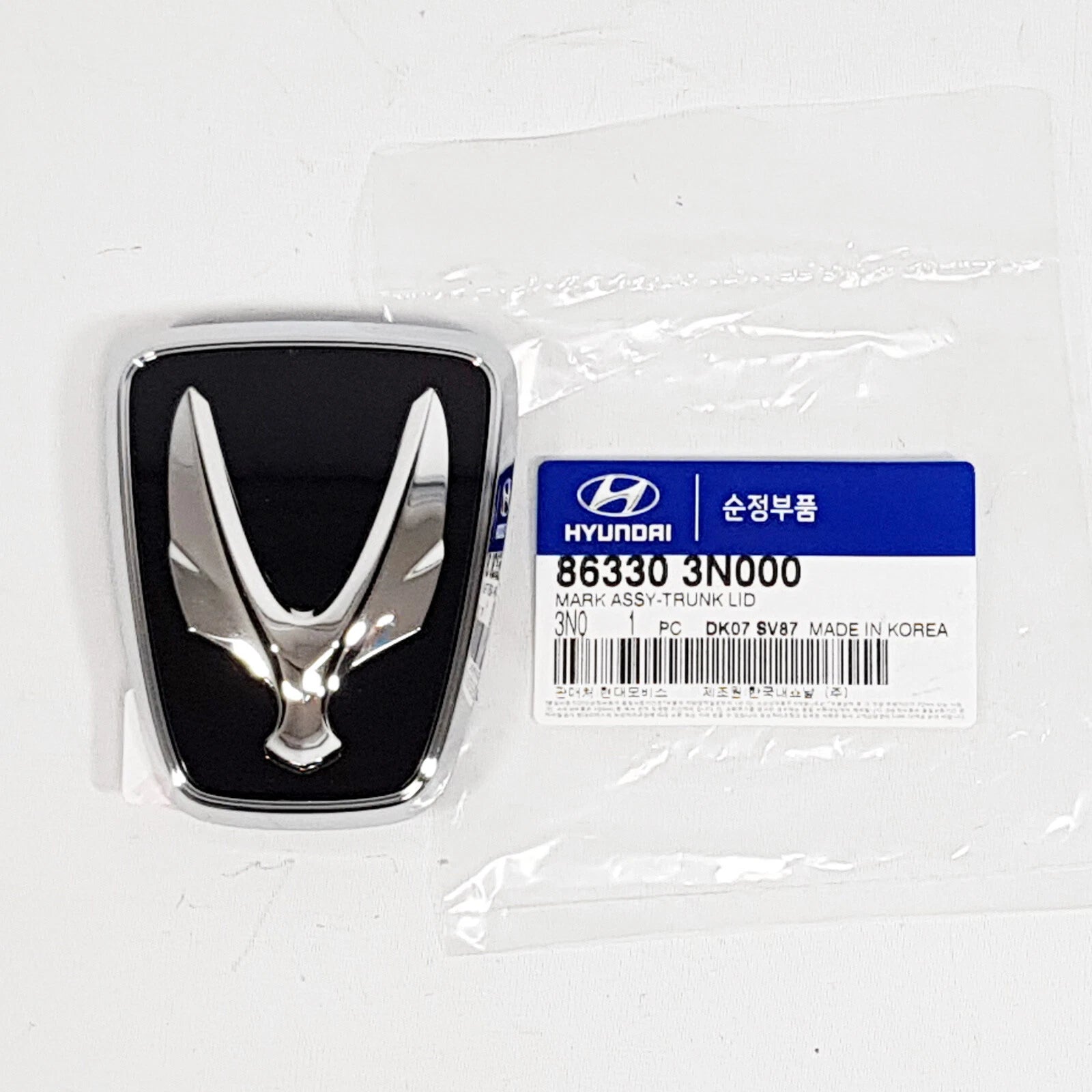 Genuine 863303N000 Emblem Badge Tailgate Trunk rear For Hyundai Equus 2011~2013